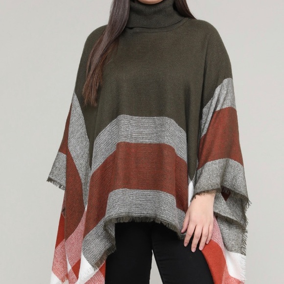 Pull Over Poncho - Picture 6 of 7